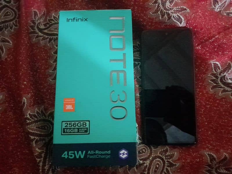 Infinix Note30 8+8 /256 4