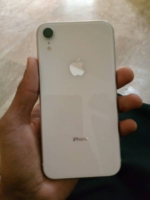 iPhone XR 64gb condition 10/9 2