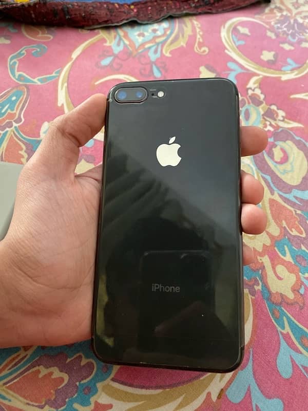 iphone 8 plus 64gb Pta approved with box All ok 1