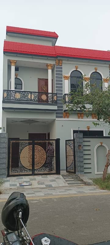 Prime Location House For sale In Rs. 17000000 2