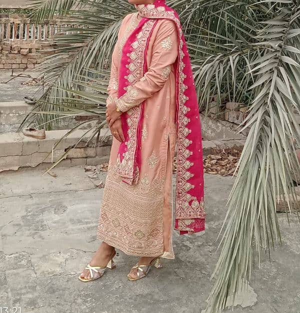 Ethnc embroidered 3pcs silk suit 1