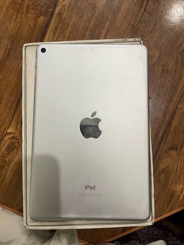 iPad 6 mini 64 go 10/10 condition all ok pad 1