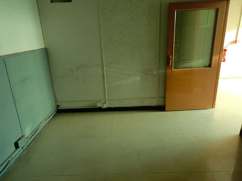 4 Marla 1st Floor Office For Rent In DHA Phase 1,Block K, Lahore. 11