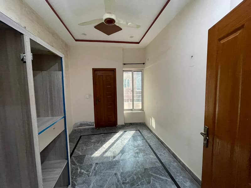 Beautiful 3.5 Marla 3 Bed 3 Bath Double Kitchen Independent House at Ali Park Near Ghousia Masjid ( without Gas ) 0335-5779339 6