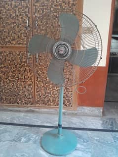 pedestal fan