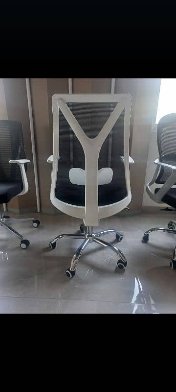 FRESH IMPORTED OFFICE CHAIR /GAMING CHAIR / STOOL BAR ARE AVAILABLE 11