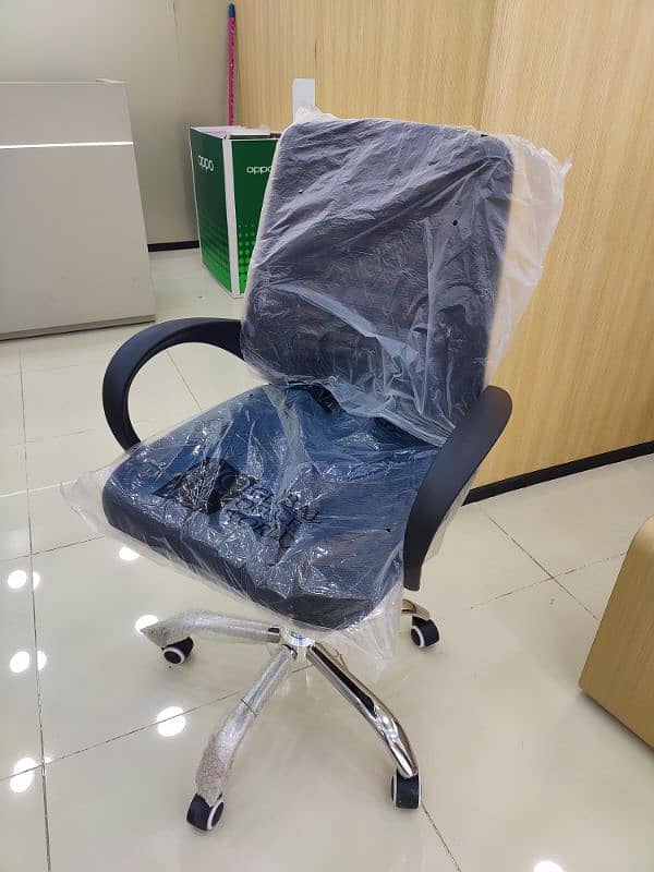 FRESH IMPORTED OFFICE CHAIR /GAMING CHAIR / STOOL BAR ARE AVAILABLE 17