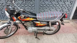 Honda 125 model 2020/11/2 Karachi number contact 03190409233