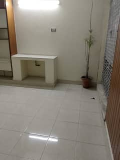 1 Kanal Single Story For Office Rent