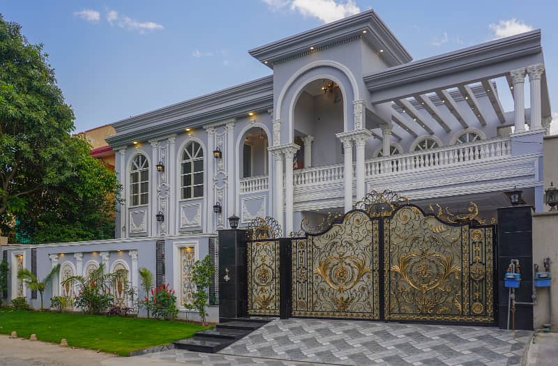 Owner build Classical design 24 Marla Most Beautiful House at 1 kanal house price 1