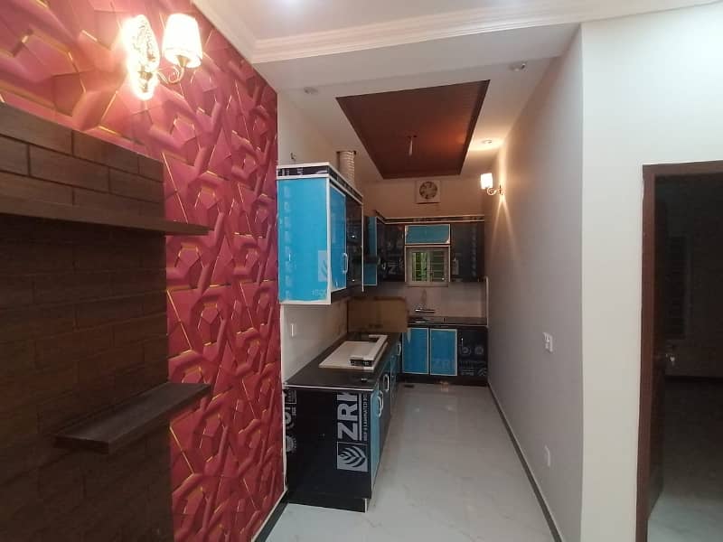 6 MARLA UPPER PORTION AVAILABLE FOR RENT IN PARK VIEW CITY LAHORE 17