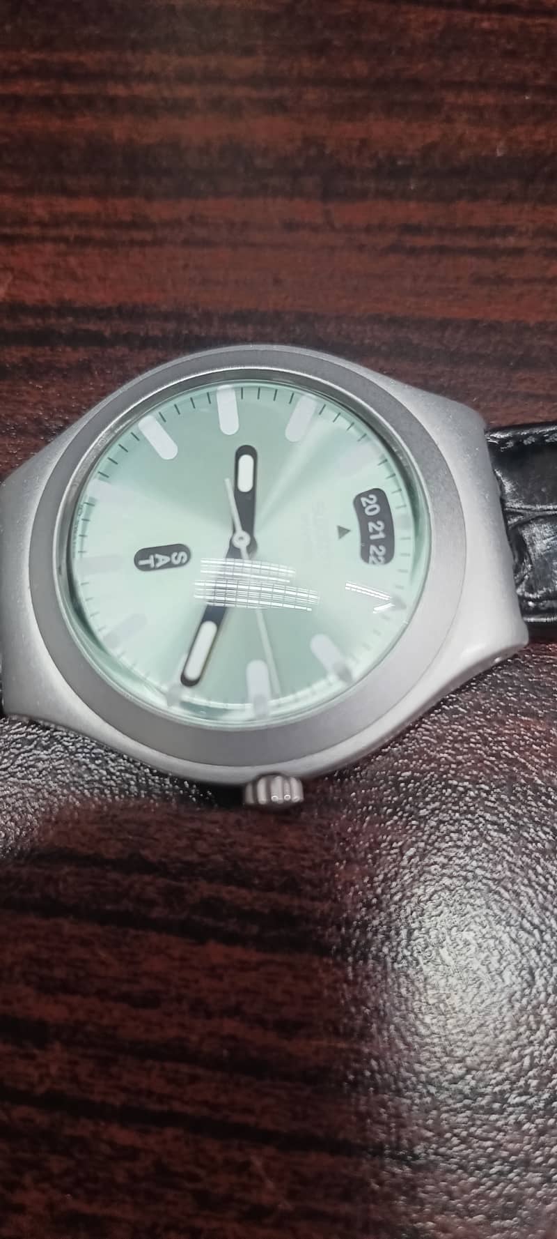 Swatch 38 mm light green Dail new condition 0