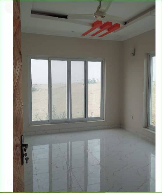 P-7 2100 gaz corner villa for rent brand new 2