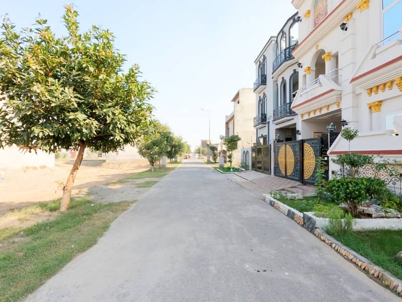 5 Marla House Is Available For Sale In Park View City Crystal Block Lahore 2