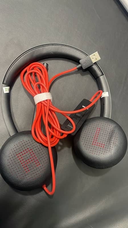 Plantronic 8225 usb headphone 1