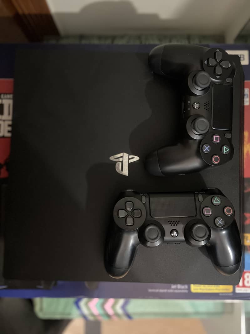 Playstation Ps4 pro 1Tb 10 by 10 condition just slightly used 2