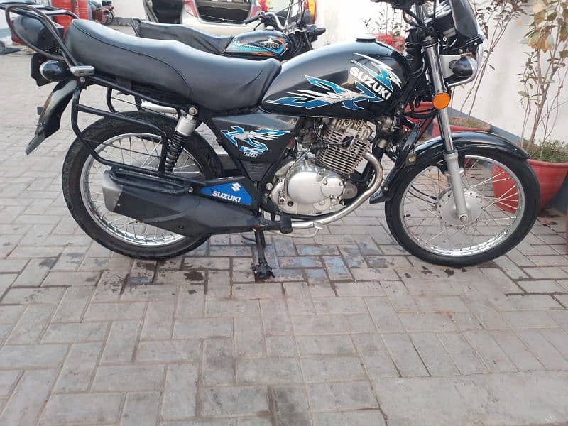 bike for sale suxuki 150 1