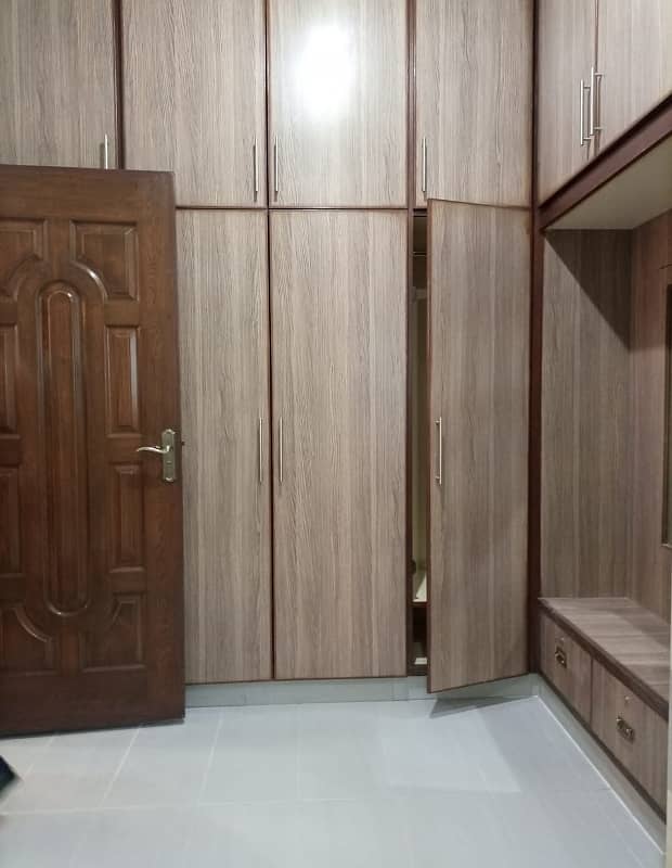 1 Kanal Very Beautiful Upper Portion Available For Rent Only For Couple 25