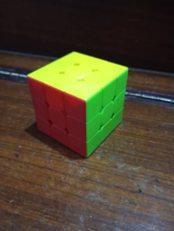 QY Speed Cube 2