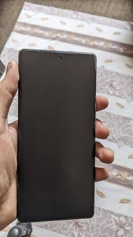 Google Pixel 6 Pro Spots on LCD 0