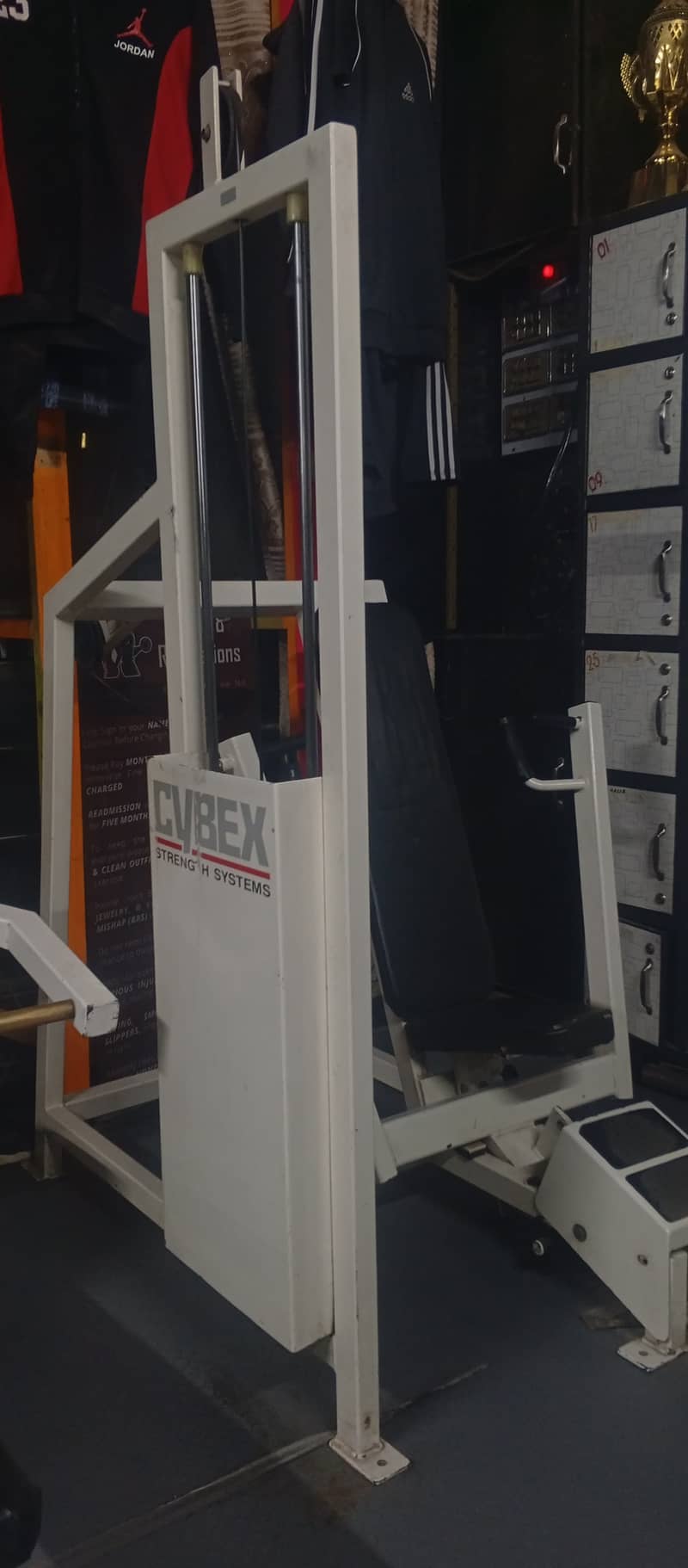 commercial treadmill \ imported chest press \ Gym equipments 10