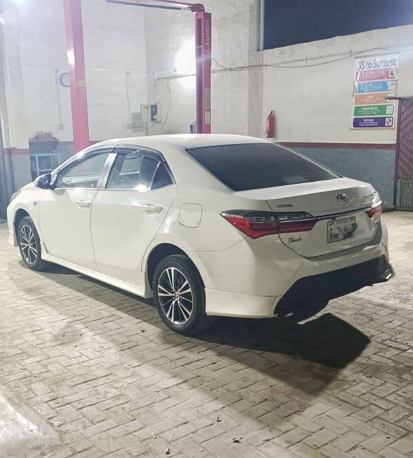 Toyota Altis Grande 2022 3