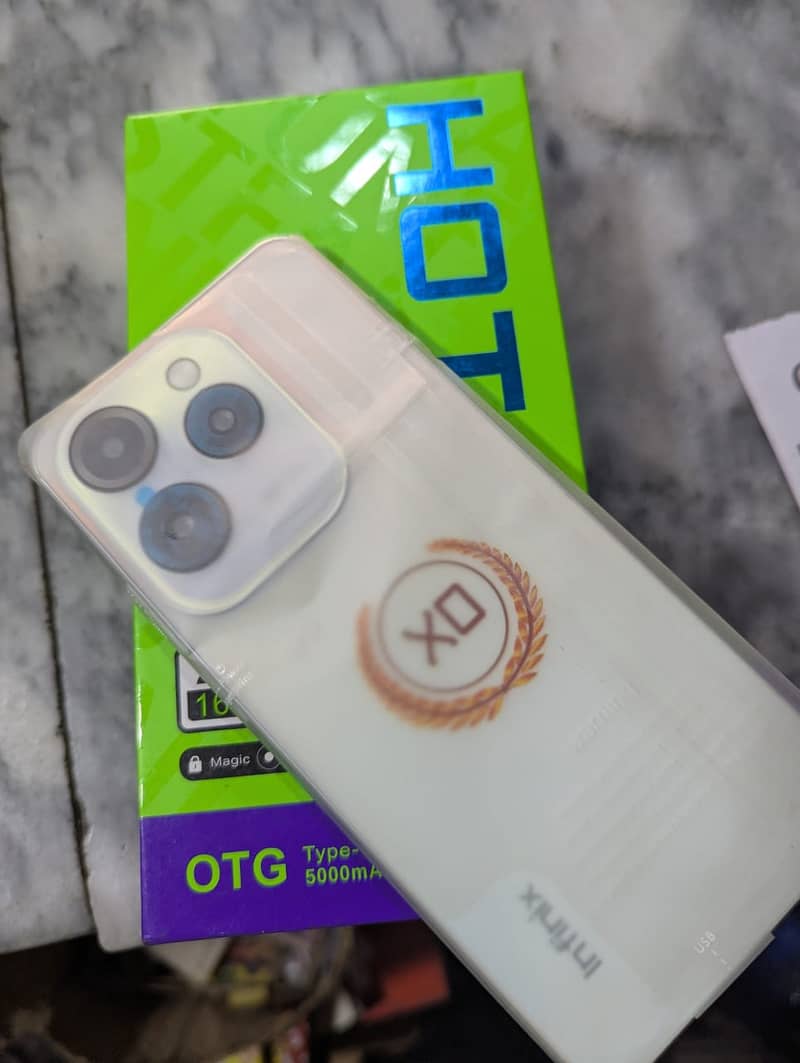 infinix hot 40 pro 0