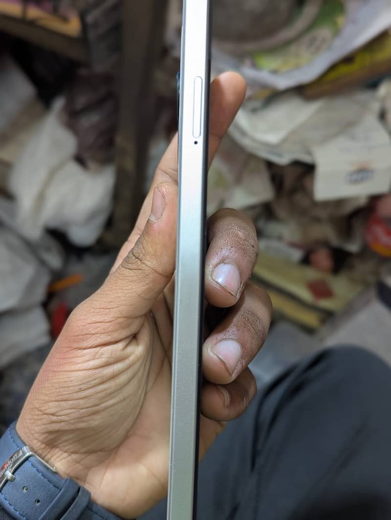 infinix hot 40 pro 4