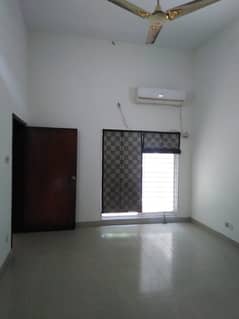 1 Kanal Lower Portion Available For Rent