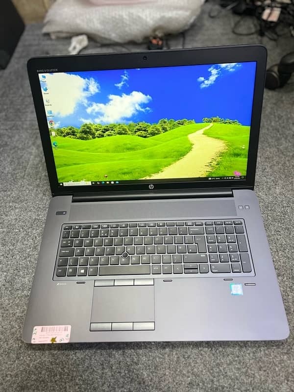 HP Zbook 17 G3 - Core i7 6th gen - 16Gb 256Gb 5