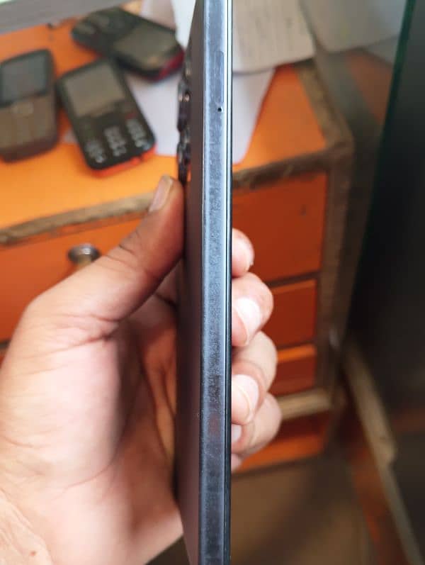 Infinix not30 condition 9/10 2