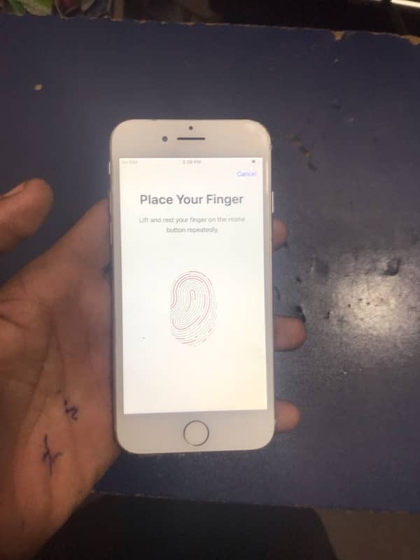 iPhone 8 64gb non pta 7