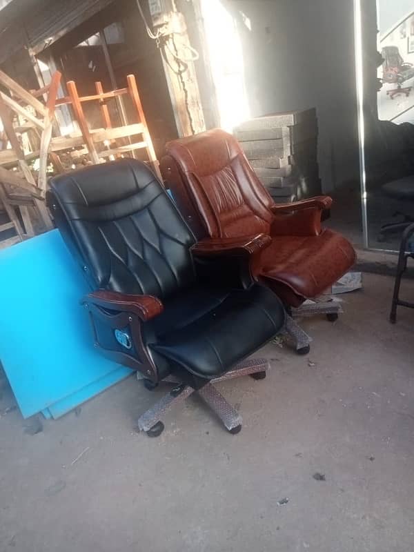 Office Chairs / Computer Chair / gaming chair / executive chairs / 14