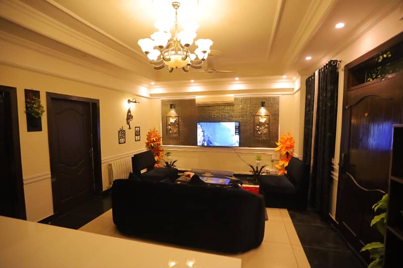 2 Bed Apartment Per Day f-11 Markaz 5