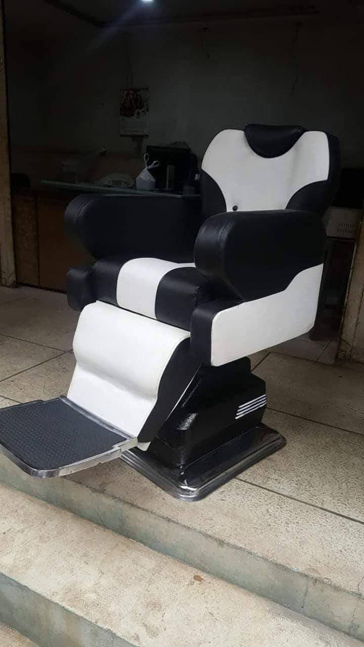 Saloon Chair/ Parlour Chair / Manicure / Pedicure Chair / trolye 4