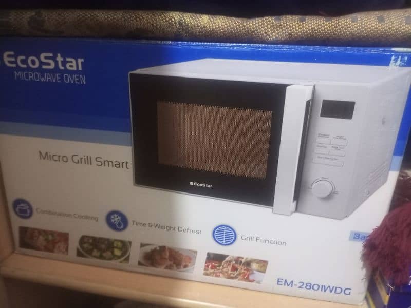 Ecostar microwave oven 0