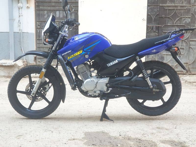 Yamaha YBR 125G Modified 11