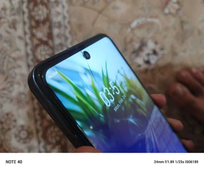 infinix hot 40i 8+8 screen little crack hay jo nazar nh ata 3