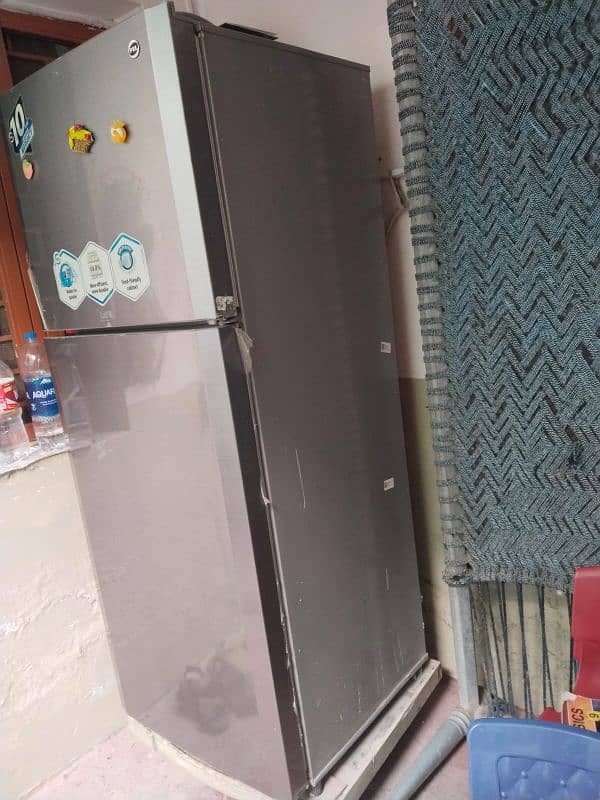 selling pel 6350 refrigerator 0