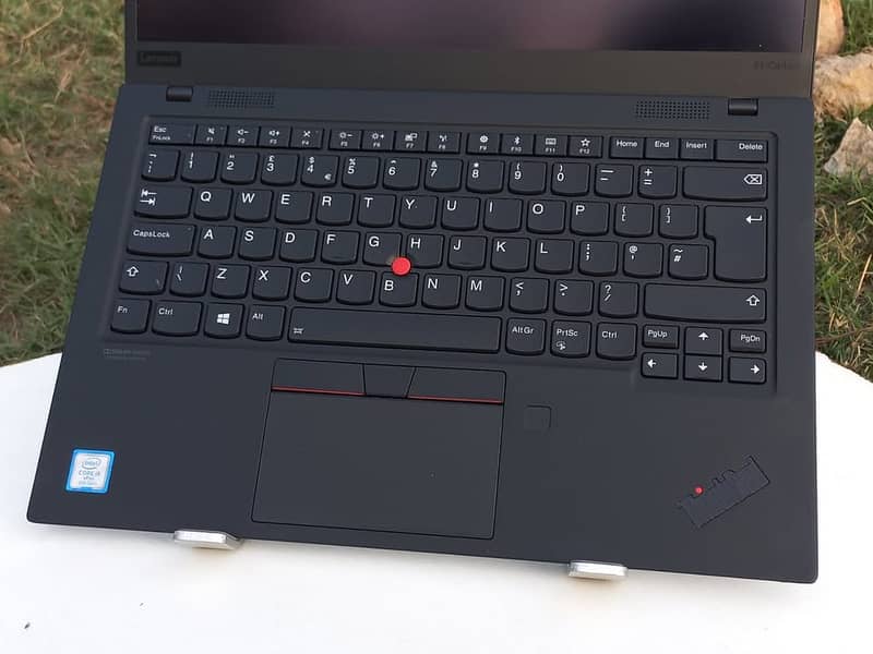 lenovo x1 carbon core i5 8th gen 16gb ram | Touch Screen | UltraSlim 9