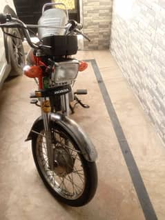 Good condition Honda 125 sale lhr