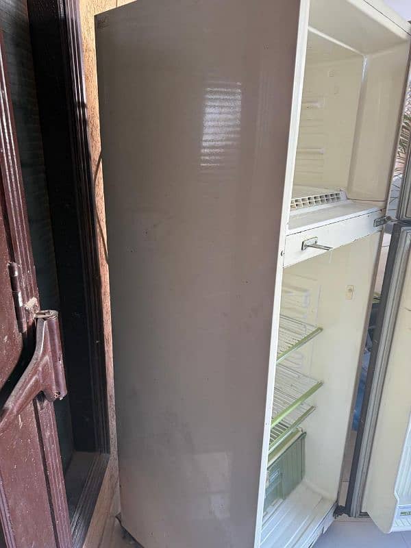 Refrigerator is for sale in Askari 14 4