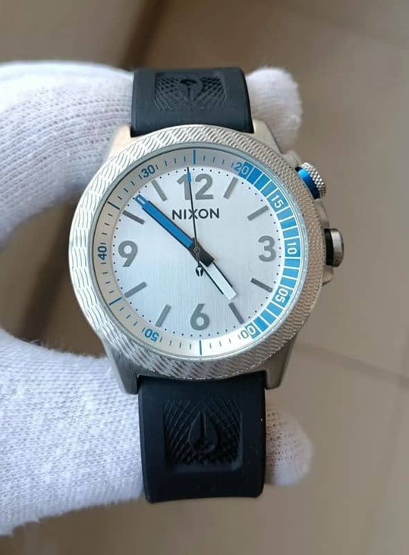 NIXON CARDIFF Silver Quartz Watch.  Model-A925-130 0