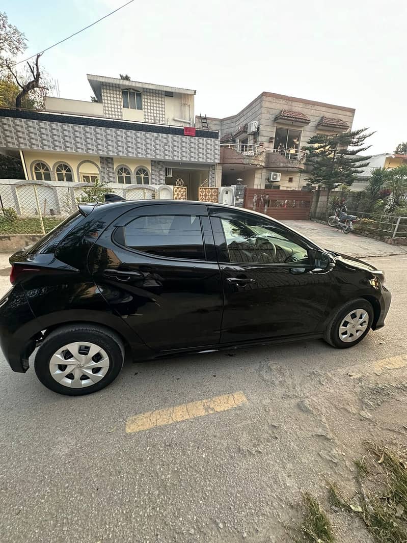 Toyota Yaris 2020 4
