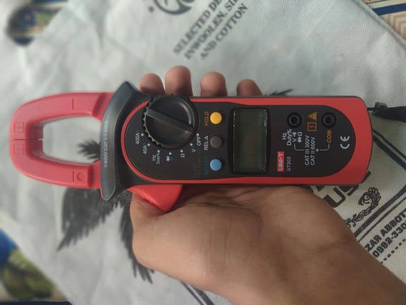 digital clamp multimeter u t 200 series 3