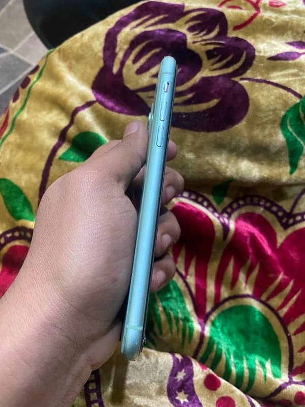 iphone 11 pta approved batry helth 95 4