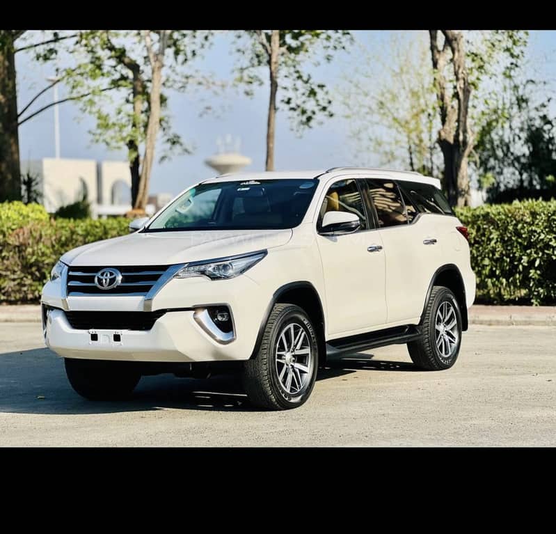 Toyota Fortuner 2021 1