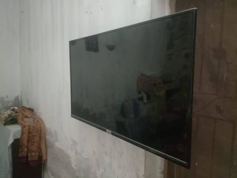 TCL 43inch argent sale 1