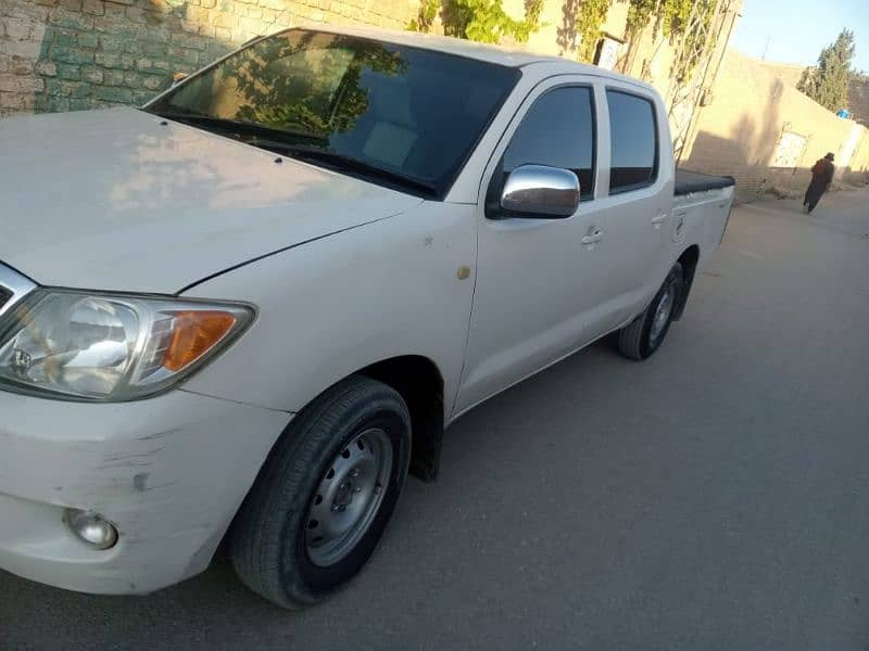 Toyota Hilux 2008 3