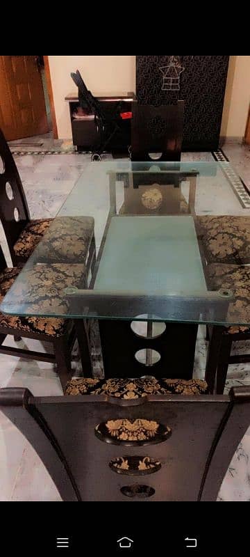 Dining Table set of 6 Chairs 4